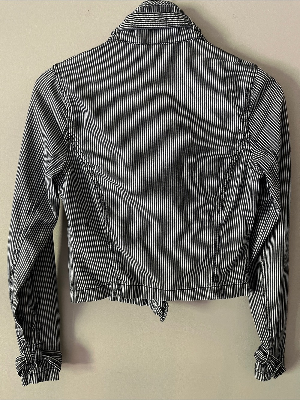 Abercrombie & Fitch Black and White Striped Double-Breasted Trench Jacket - Picture 2 of 3